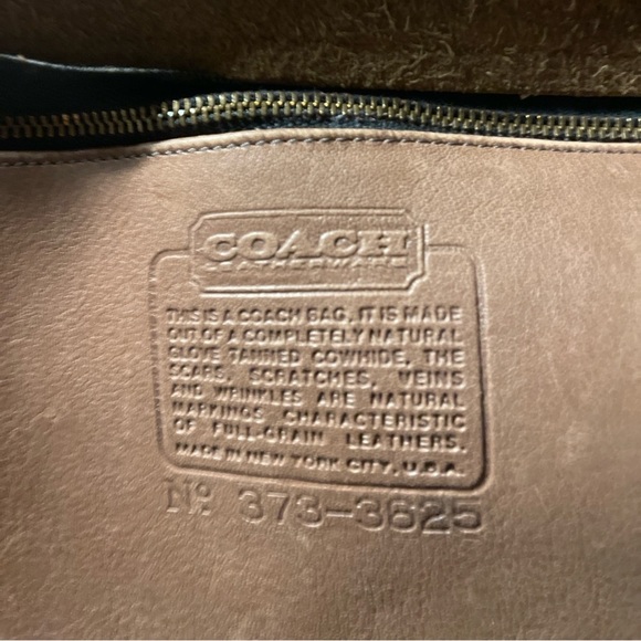 EUC Vintage 1970’s Coach portfolio/messenger bag! - Picture 2 of 8
